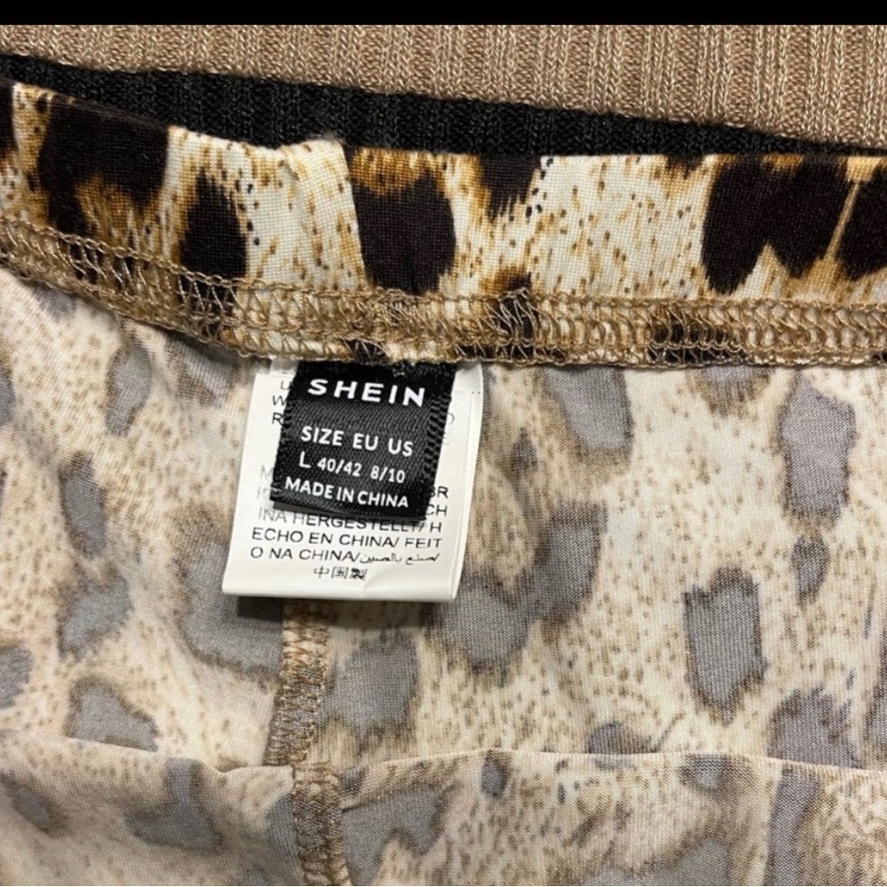 SHEIN lounge wear set size Large 
Leopard design
Stretchy shorts - Picture 3 of 5